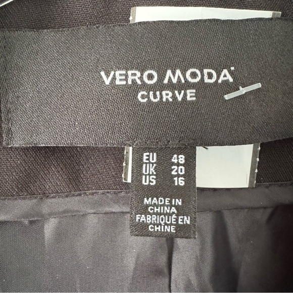 Vero Moda Curve Black Corset Blazer – women’s plus Size US 16 - Picture 2 of 5